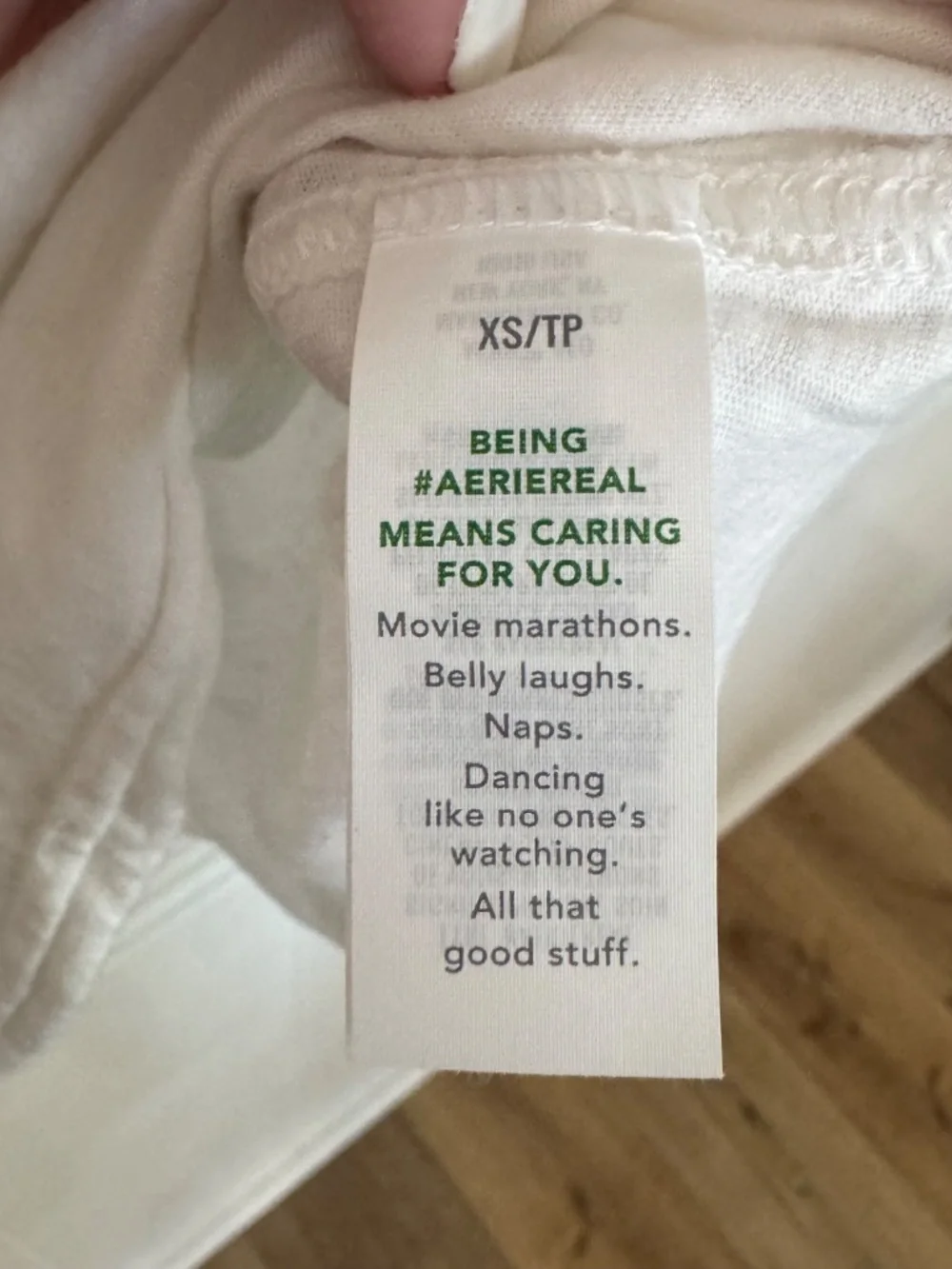 Aerie Women's Graphic Oversized Boyfriend Short Sleeve Crewneck TShirt Sz XS NW - Picture 8 of 10